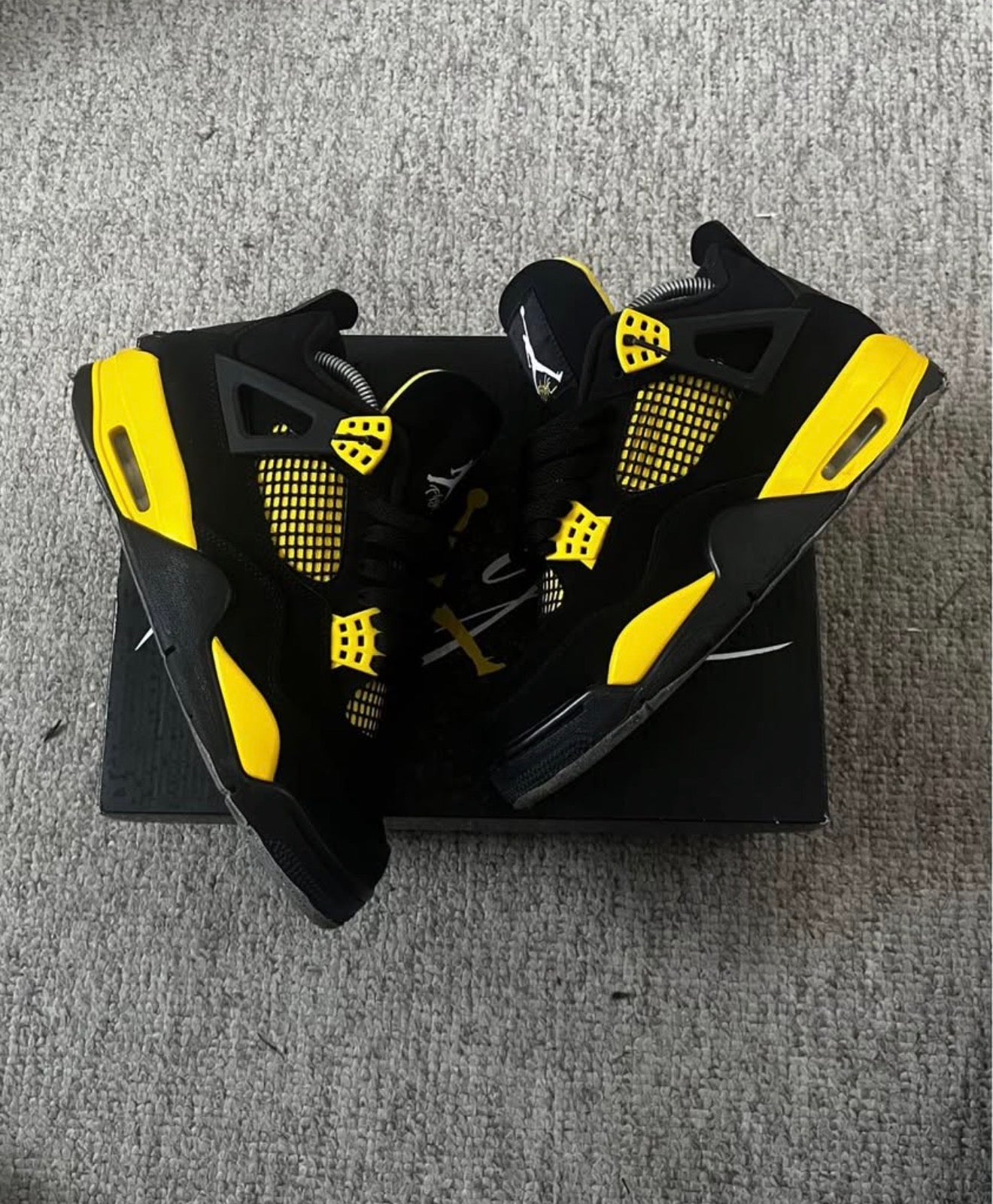 Retro 4 thunder yellow