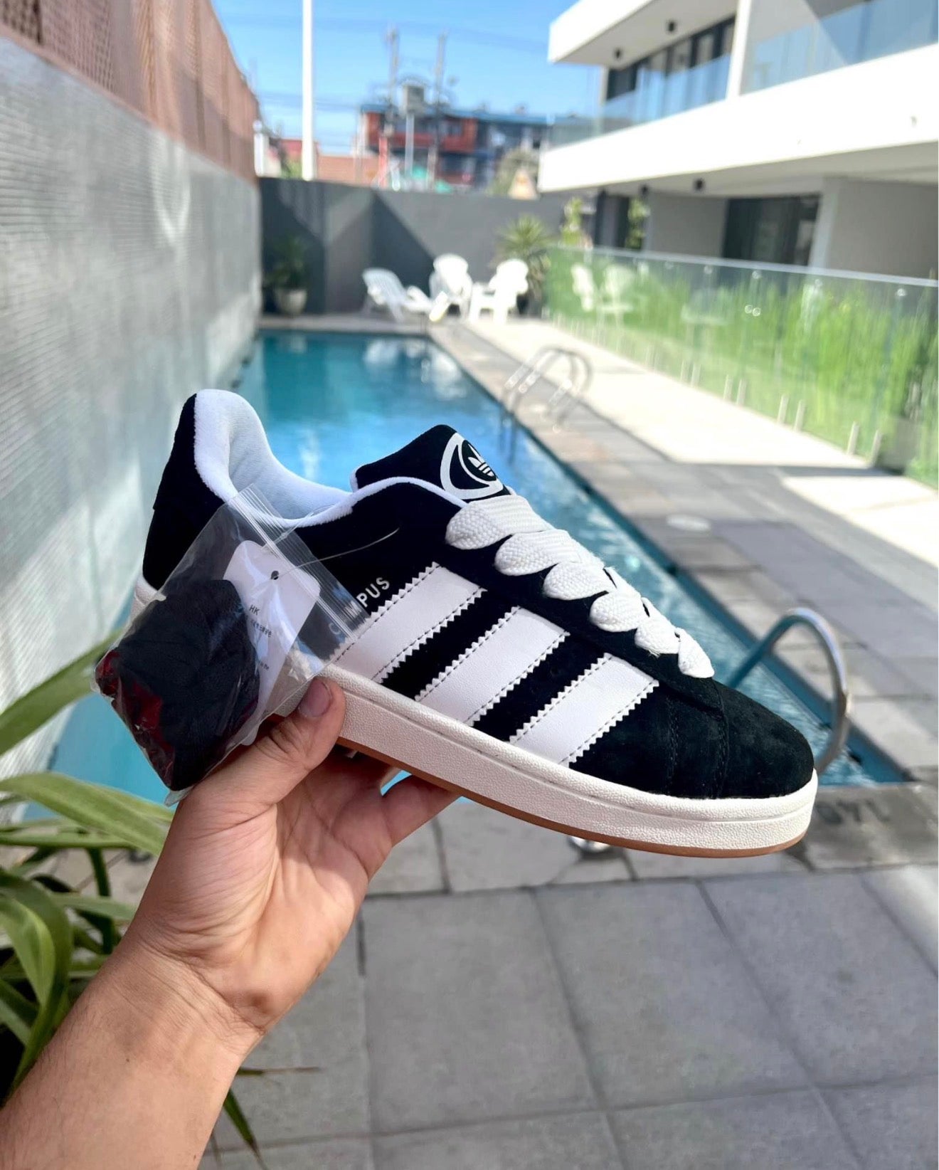 Adidas campus