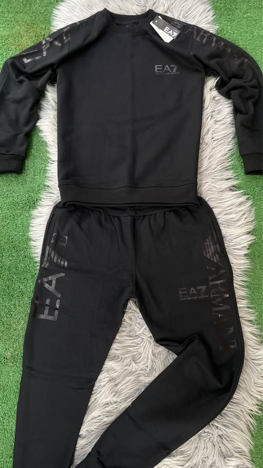 Conjunto ea7