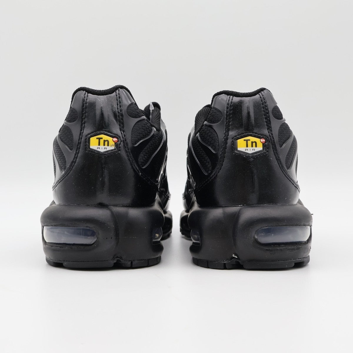 Nike Air Max plus negras