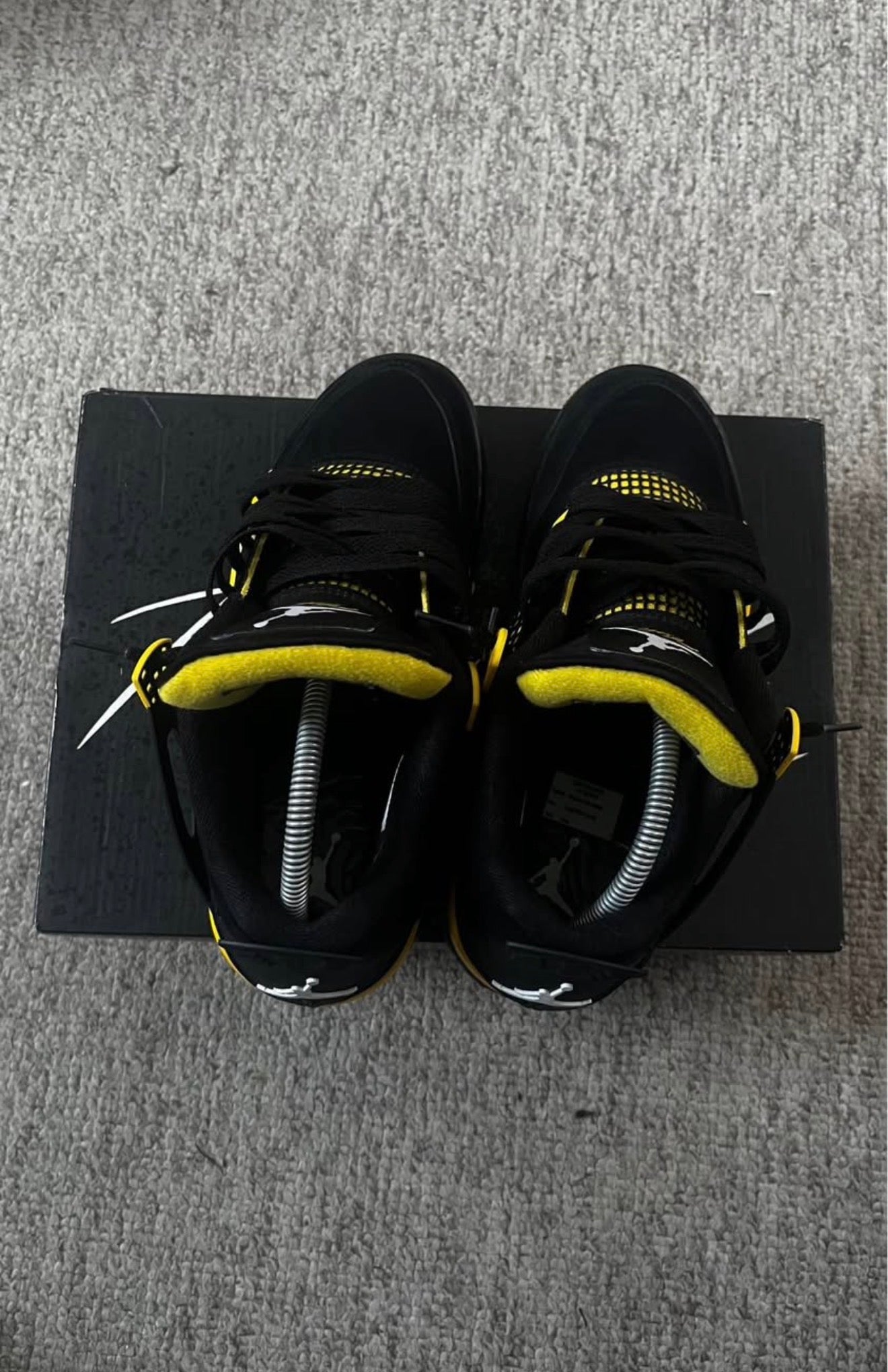 Retro 4 thunder yellow