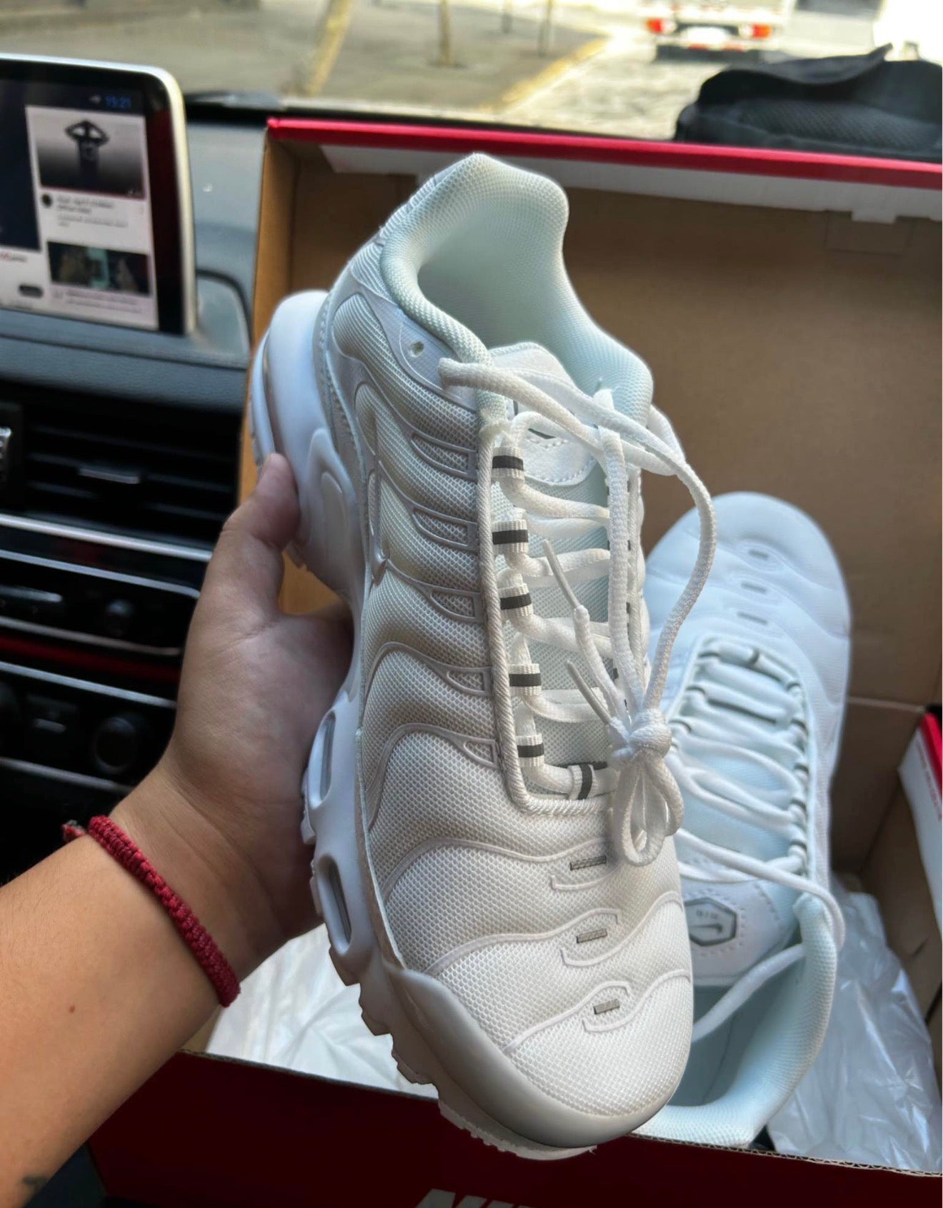 Nike Air Max plus tn white